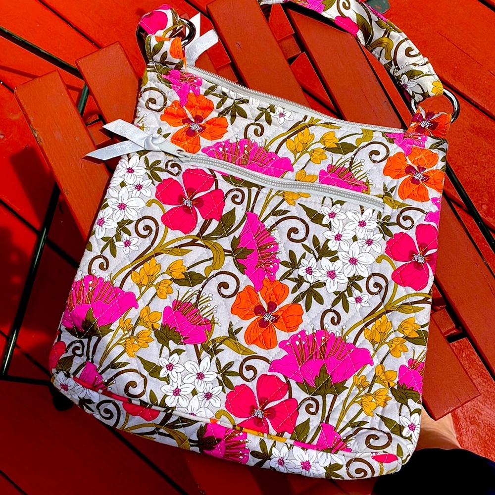 Rarely used Vera Bradley Bag